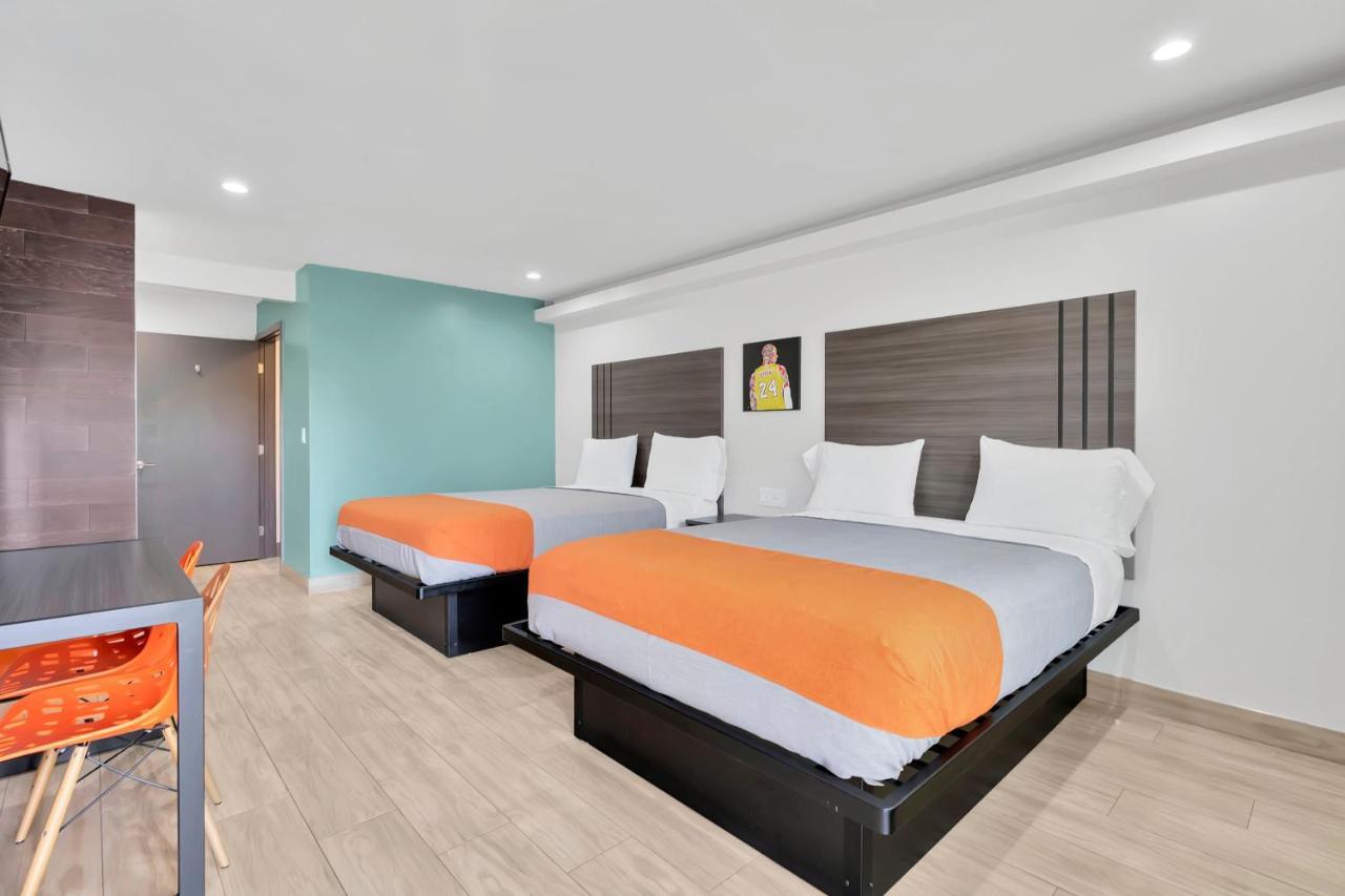 Exclusivo Inn And Suites Lakewood Exterior foto